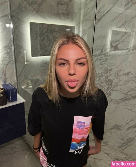 女子高生OnlyFans アダルト 画像