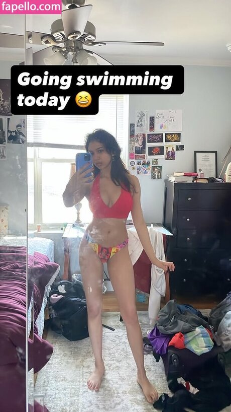 Anika Vishwanath 可愛い女優 画像