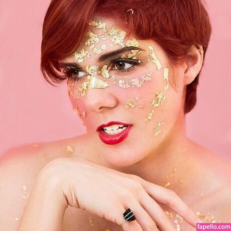 Bryarly Bishop XXXモデル 画像