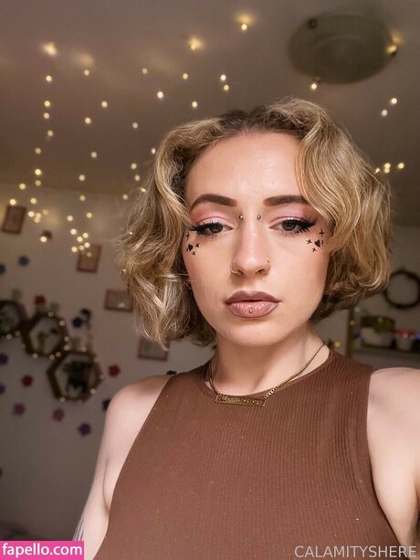 双子のOnlyFans ポルノグラフィック 写真