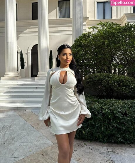 Nurshath Dulal 美しい女優 写真