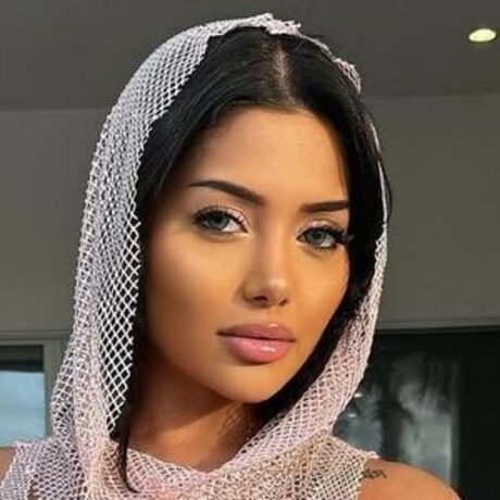 Nurshath Dulal スター ヌード 画像