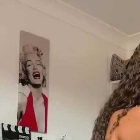 aylawingx スター 裸 写真