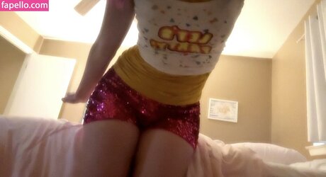 mewingava トップモデル 写真