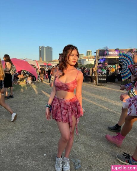 Celia Tran セックスモデル 写真