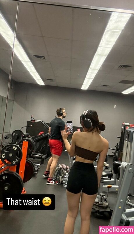 Celia Tran 最高のポルノスター ギャラリー