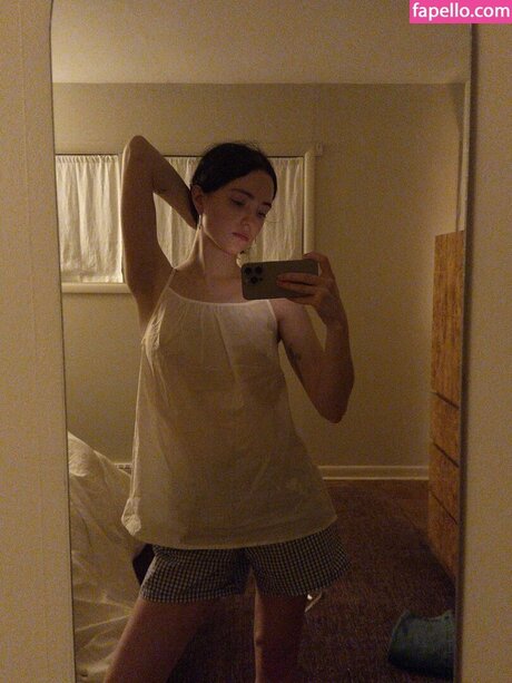 zoeplzshutup ポルノスター 裸 写真