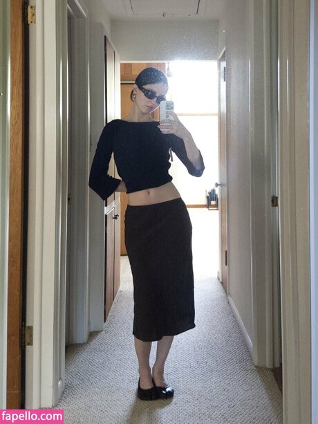 zoeplzshutup アートモデル 画像