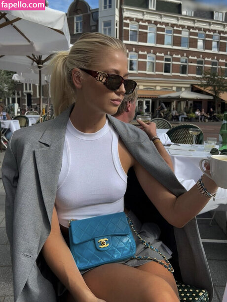 Hilda Sigurdsson アートモデル 写真