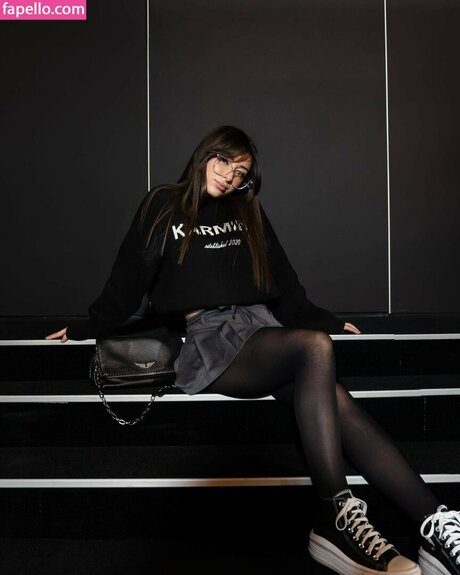 helydiaa xxxスター 写真