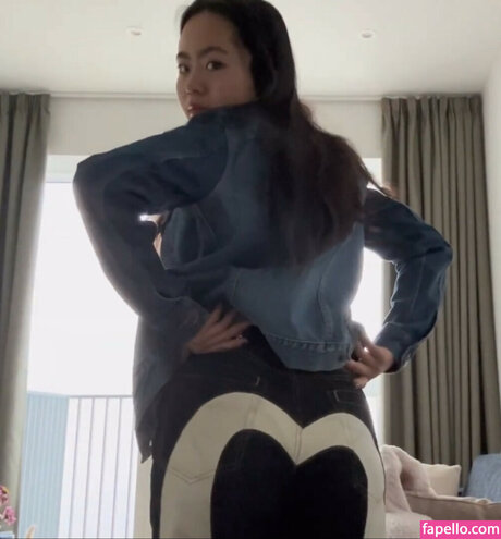 Riishka Asmr ホット女優 写真