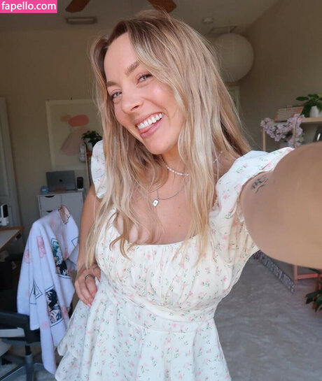 Carmen Elaine 高品質スター ギャラリー