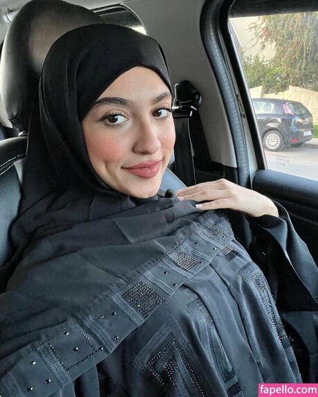 Salma Moubah アートスター ギャラリー