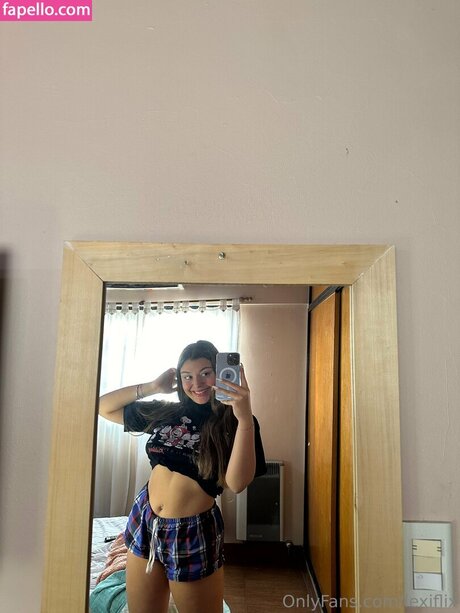 ゲイランジェリーOnlyFans 無料裸 写真