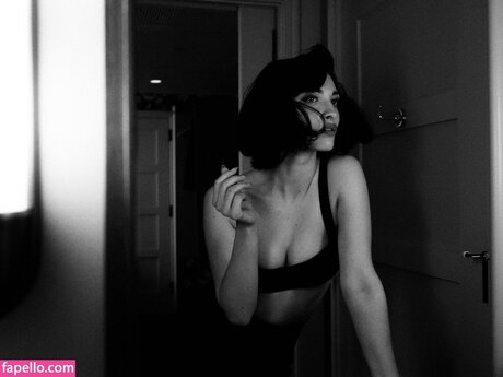 Lera Abova ヌード女優 画像