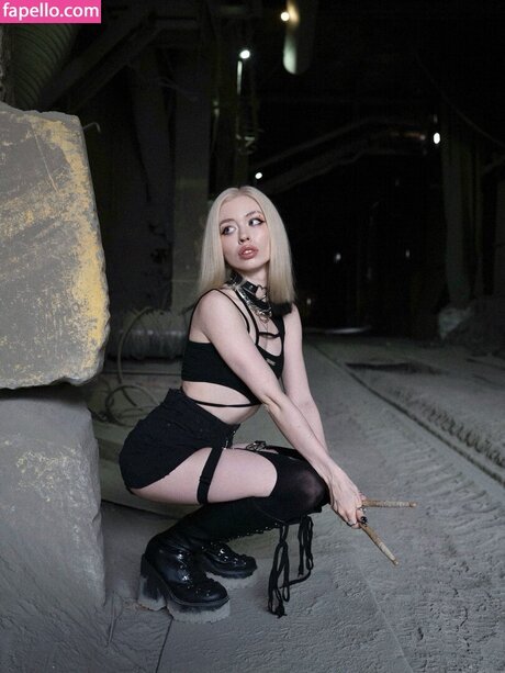 Anastasia Sereda 裸モデル ギャラリー