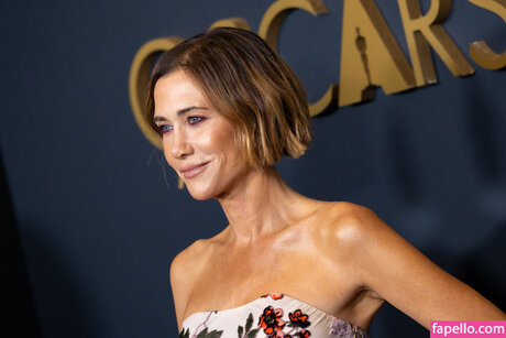 Kristen Wiig ポルノスター 無料 ギャラリー