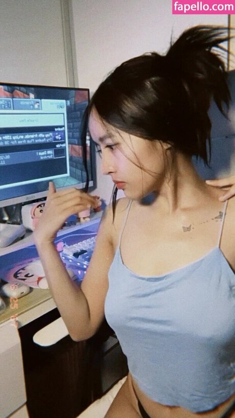 caxeks アダルトスター ギャラリー