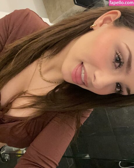 かわいい赤毛のOnlyFans ポルノグラフィック ギャラリー