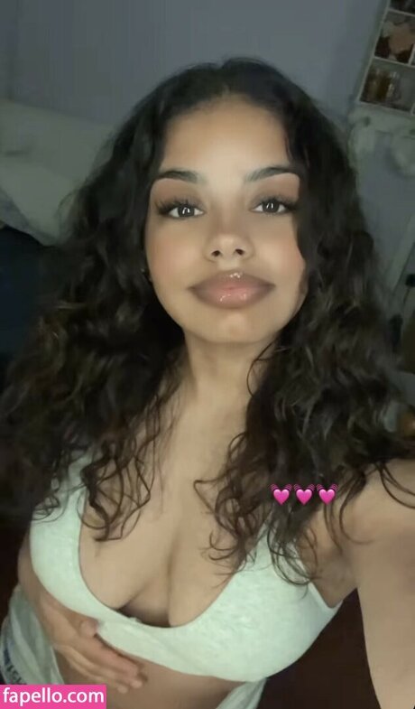 巨乳のマンコOnlyFans 無料セクシー 画像