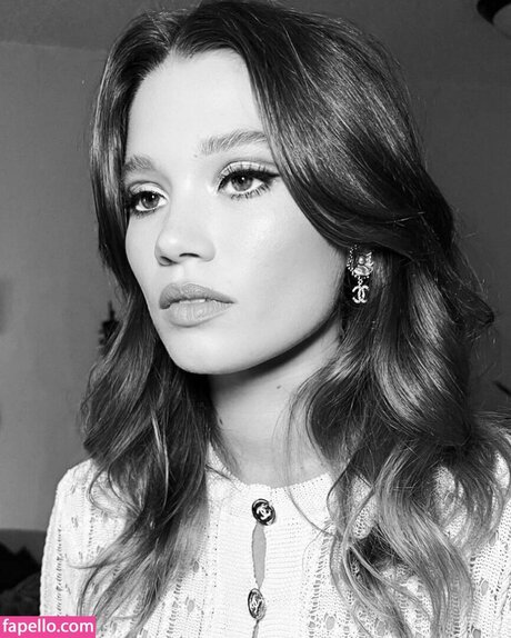 フラットオンリーファン ホットセックス 写真