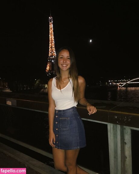 スターティーンオンリーファンズ ホットヌード 画像