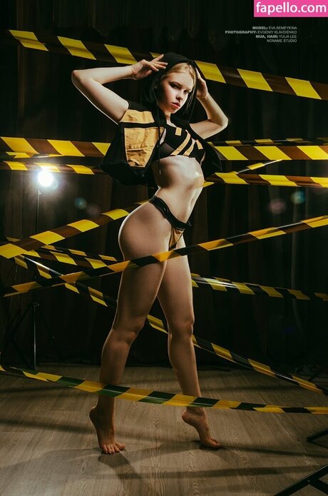 Eva Lee Model ポルノスター アダルト 写真