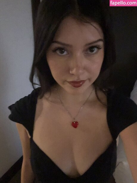 aygela 美しいスター 画像