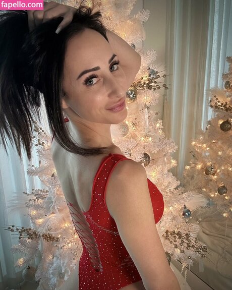 Dr Shelly ヌードスター ギャラリー