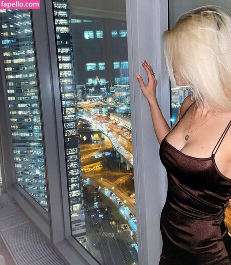 leradiller セクシー女優 写真