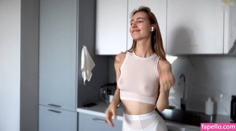 ブルネットの教師OnlyFans アダルト 写真