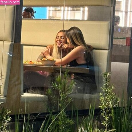 Tretas ポルノスター xxx 写真