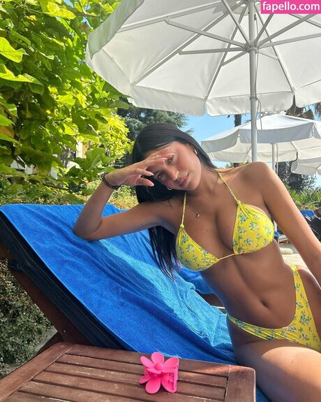 Liya Mizrahi 無料のスター 写真