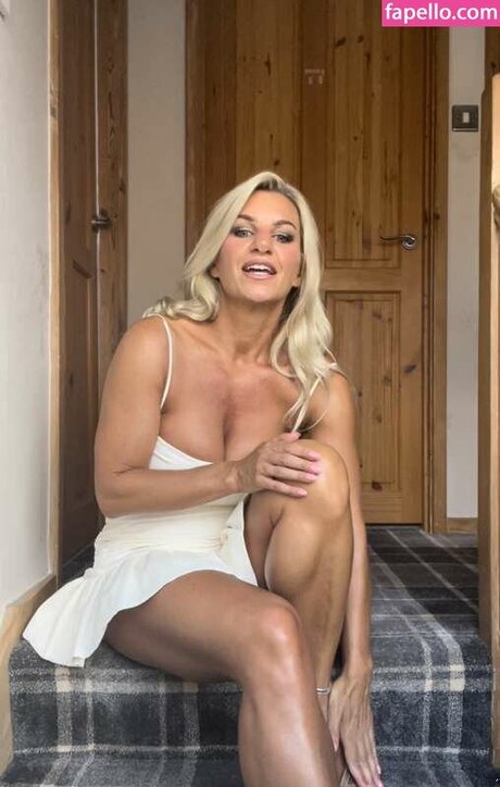 Funfitfashionjb エロティックなスター 画像