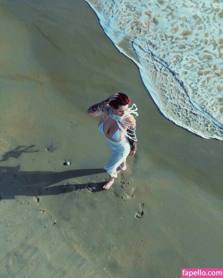 EmeryEXP エロティック女優 画像