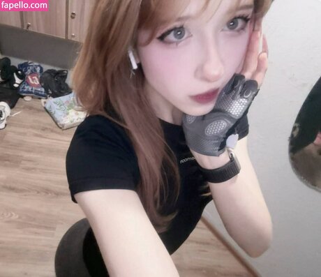 Pelememe ポルノスター 高品質 写真