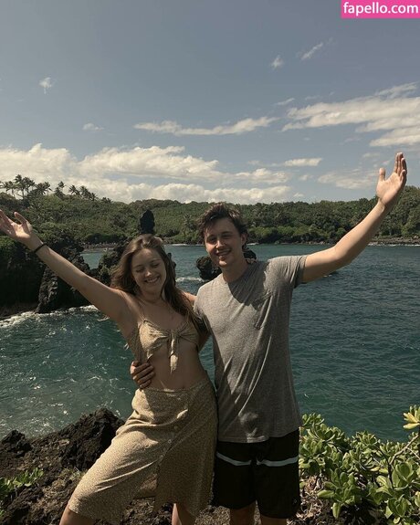 Billie Lourd 美しいスター 画像