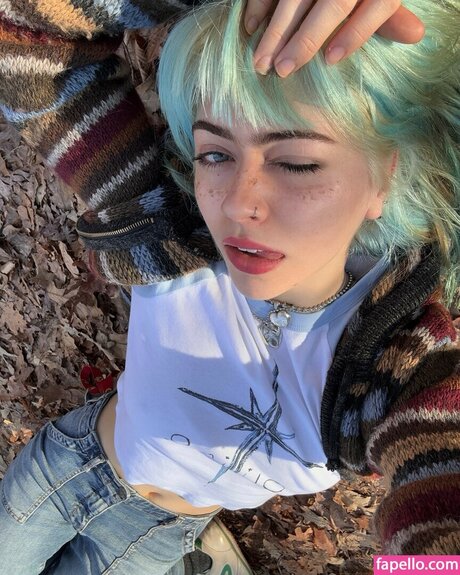 スリムな熟女OnlyFans アートポルノ 画像