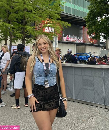 Lynzie Fulton profile image