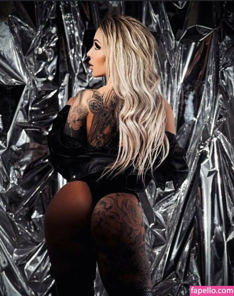 Sara Pauline トップモデル 画像