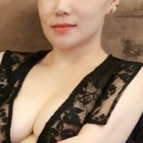 Hotwifebaobao Miqi ポルノスター 写真
