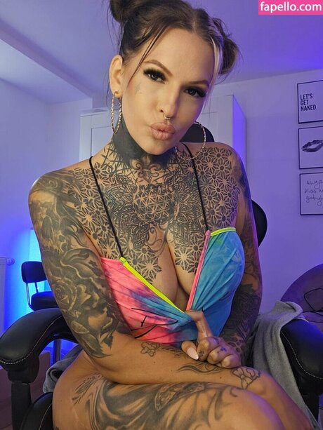 Aileeninkofficial 高品質のスター ギャラリー