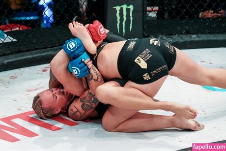 Jessica Borga 独占モデル 画像