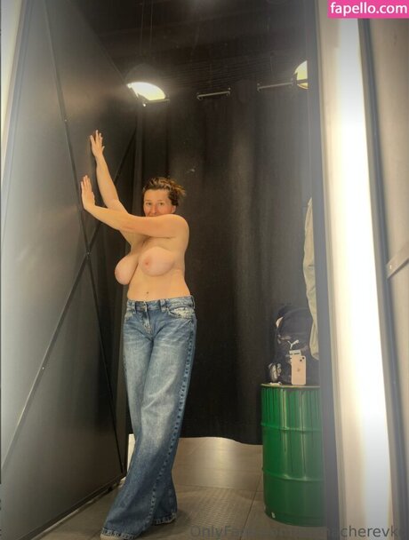 Puma Cherevko ポルノスター アダルト 画像