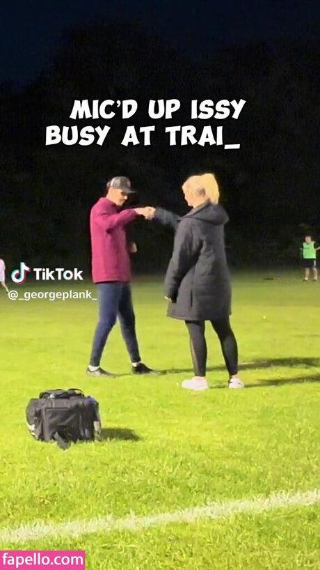 Issy Anderson アートモデル 画像