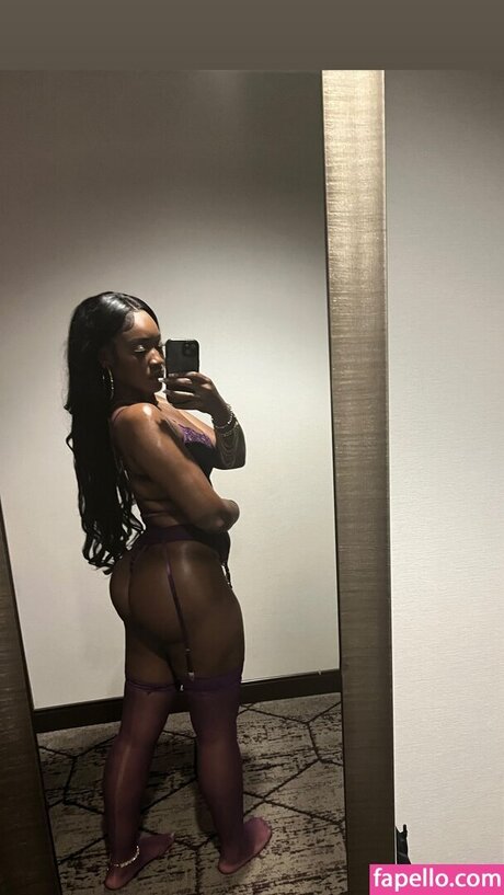 公共の場での猫のOnlyFans ホットポルノ アーカイブ