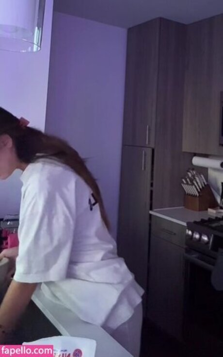 adolladola ポルノスター 美しい 画像