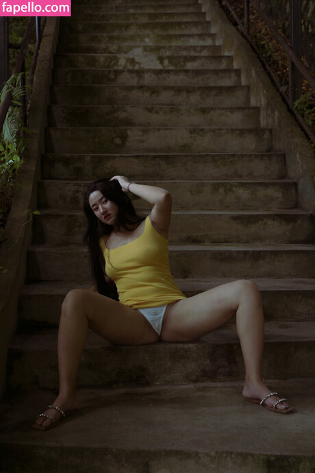 Amelie Qin 高品質スター ギャラリー