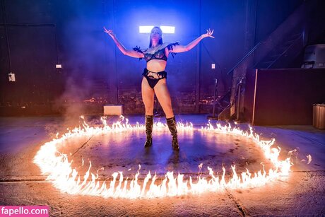 Lena Kross profile image