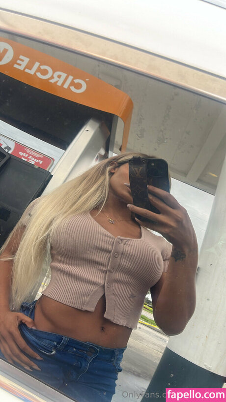 Mara Sade アートスター ギャラリー